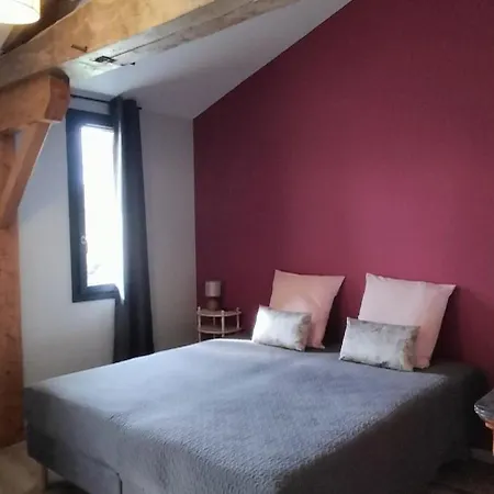 Les Granges D'en Naoua, Grand Avec Piscine Maubec (Tarn-et-Garonne)