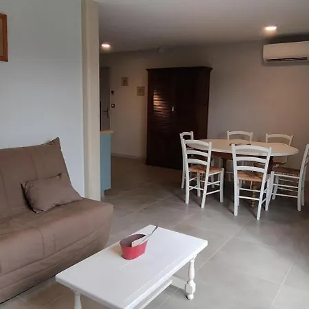 Les Granges D'en Naoua, Grand Avec Piscine Maubec (Tarn-et-Garonne)