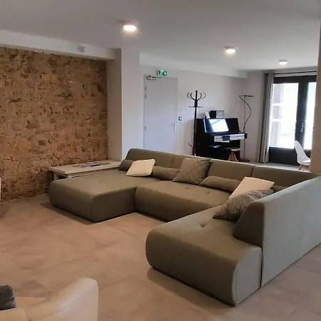 Сasa de vacaciones Les Granges D'en Naoua, Grand Avec Piscine Maubec (Tarn-et-Garonne)