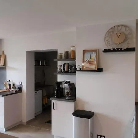 Les Granges D'en Naoua, Grand Avec Piscine Maubec (Tarn-et-Garonne)