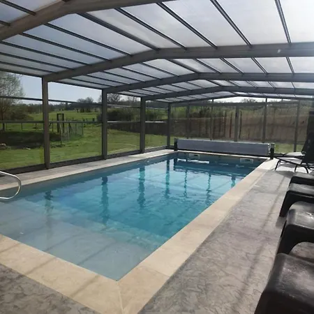 Дом отдыха Les Granges D'en Naoua, Grand Avec Piscine *