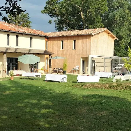 Les Granges D'en Naoua, Grand Avec Piscine Дом отдыха