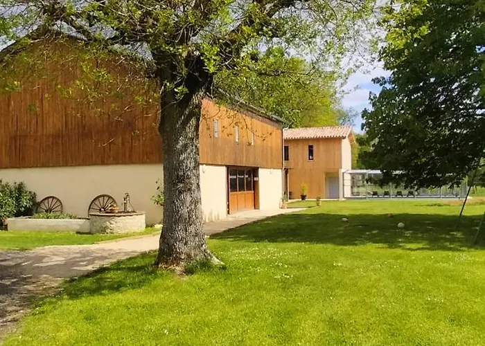 Les Granges D'en Naoua, Grand Avec Piscine * Maubec (Tarn-et-Garonne)