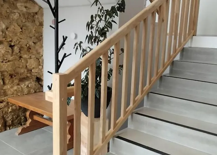 Les Granges D'en Naoua, Grand Avec Piscine Maubec (Tarn-et-Garonne)